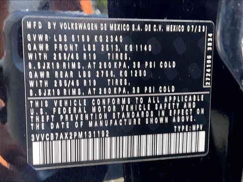 Certified 2023 Volkswagen Tiguan SE R-Line FWD image 33