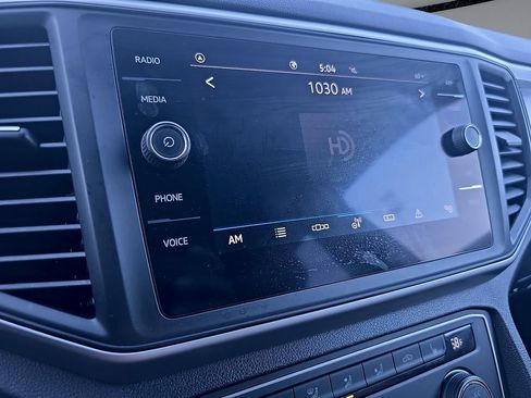 Used 2021 Volkswagen Atlas Cross Sport SE FWD image 30