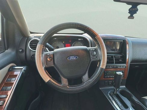 Used 2008 Ford Explorer Eddie Bauer image 19