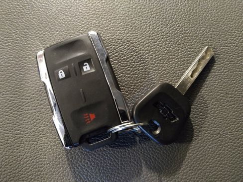 Used 2017 Chevrolet Colorado W/T image 32