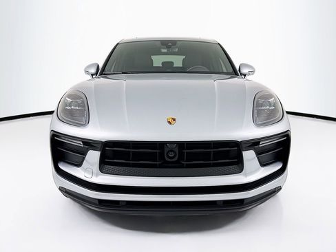 Certified 2025 Porsche Macan AWD/4WD image 6