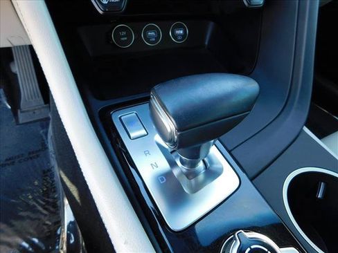 Used 2023 Genesis G70 2.0T RWD image 18