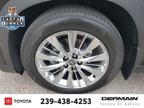 Used 2024 Toyota Grand Highlander Platinum image 11