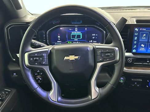 Used 2024 Chevrolet Silverado 1500 LT AWD/4WD image 11
