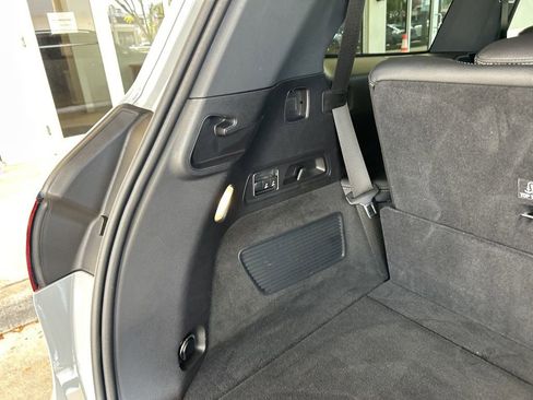 Used 2025 Mercedes-Benz GLS 450 4MATIC w/ AMG Line Exterior image 40