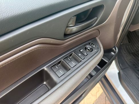 Used 2020 Honda Odyssey EX image 9