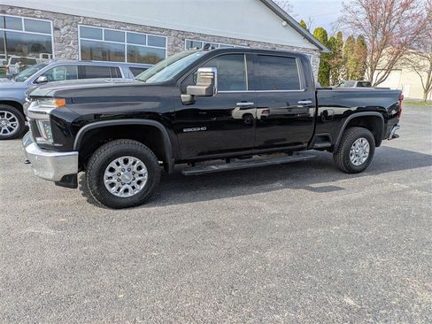 Used 2020 Chevrolet Silverado 2500 LTZ w/ LTZ Plus Package image 3