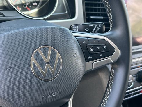 Used 2021 Volkswagen Atlas SE FWD image 34