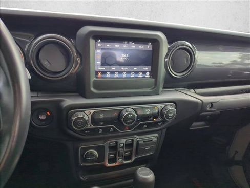 Used 2022 Jeep Gladiator Sport AWD/4WD image 14