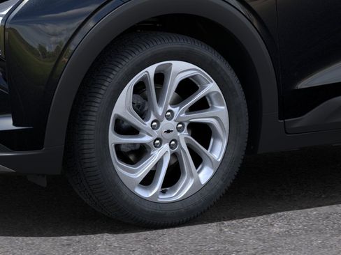 New 2023 Chevrolet Bolt EUV LT w/ Driver Confidence Package image 9