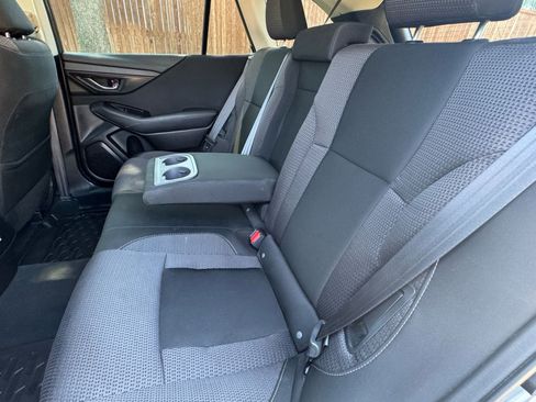 Used 2023 Subaru Outback Premium AWD/4WD image 31