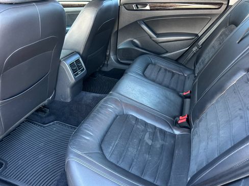 Used 2014 Volkswagen Passat 1.8T SEL Premium FWD image 11