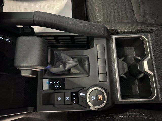 Used 2025 Toyota 4Runner SR5 AWD/4WD image 18