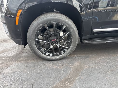 New 2026 GMC Yukon XL Elevation image 11