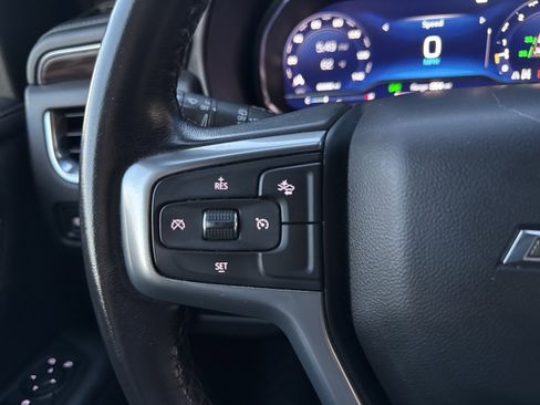 Used 2022 Chevrolet Suburban Z71 image 34