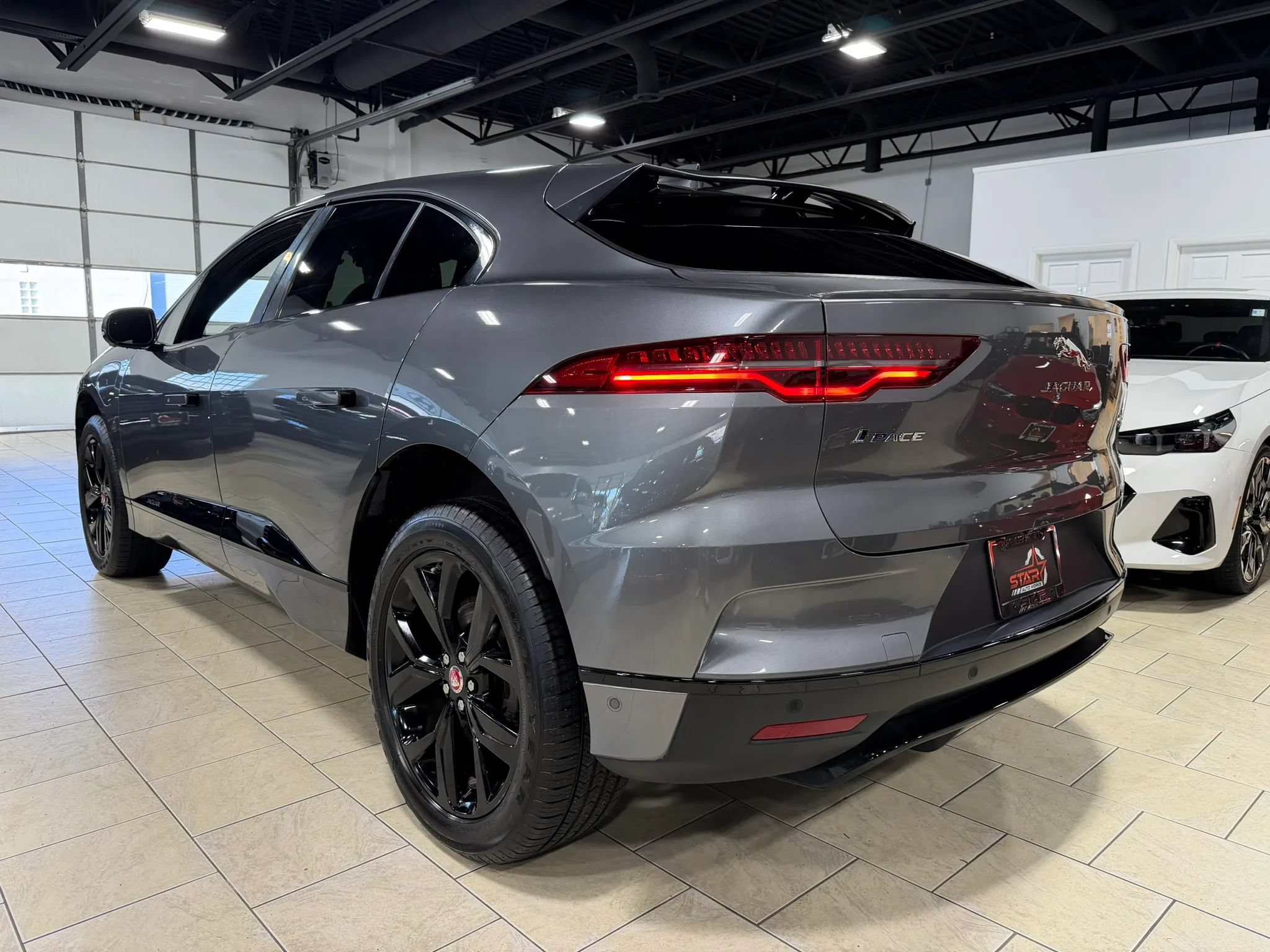 Used 2020 Jaguar I-PACE HSE AWD/4WD image 4