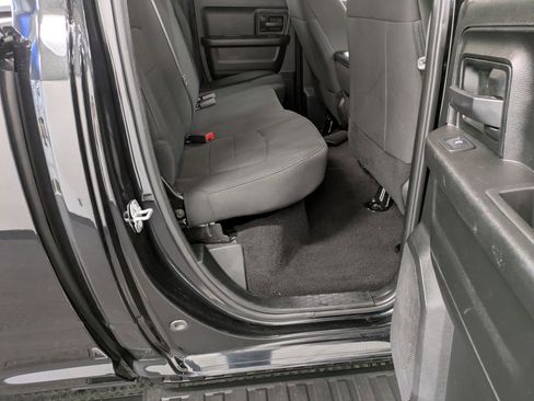 Used 2019 RAM 1500 Express w/ Express Value Package image 26