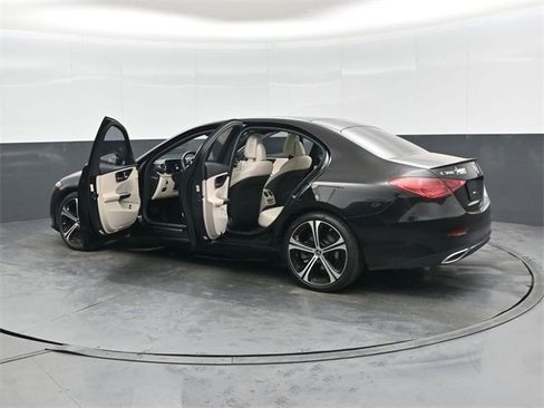 Used 2022 Mercedes-Benz C 300 Sedan image 51