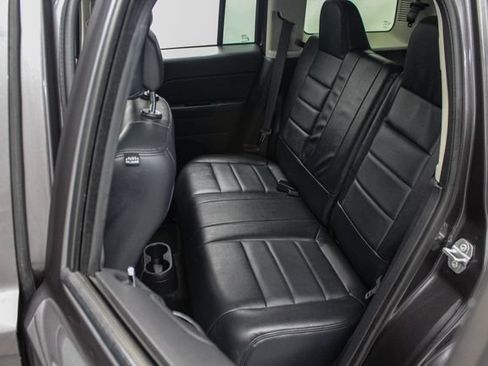 Used 2017 Jeep Patriot 75th Anniversary w/ Power Value Group AWD/4WD image 21