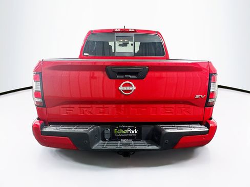 Used 2022 Nissan Frontier SV image 7