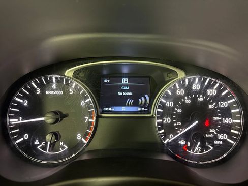 Used 2019 Nissan Pathfinder SL FWD image 26