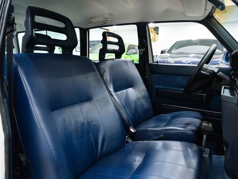 Used 1990 Volvo 240 DL image 30