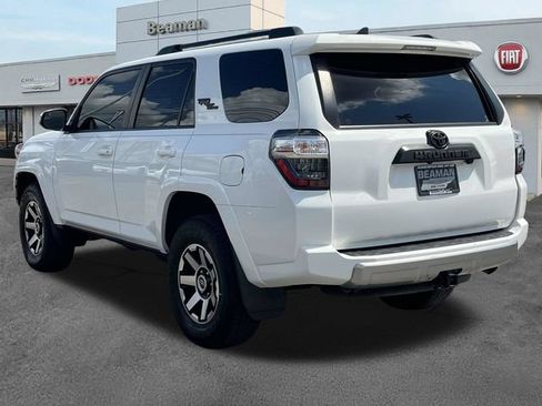 Used 2021 Toyota 4Runner TRD Off-Road Premium w/ Moonroof Package AWD/4WD image 5