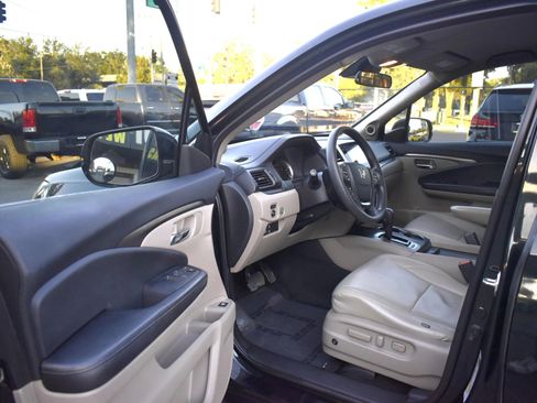 Used 2016 Honda Pilot EX image 10
