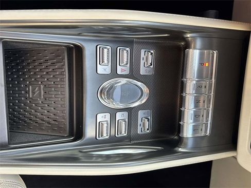 New 2026 Lincoln Nautilus Premier image 22