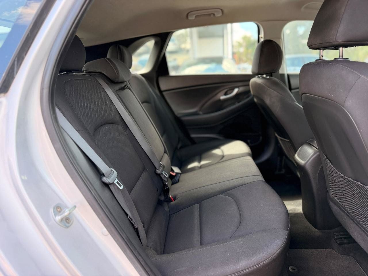 Used 2018 Hyundai Elantra GT w/ Style Package 02 FWD image 16