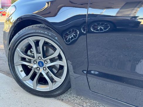 Used 2020 Ford Fusion SEL image 9