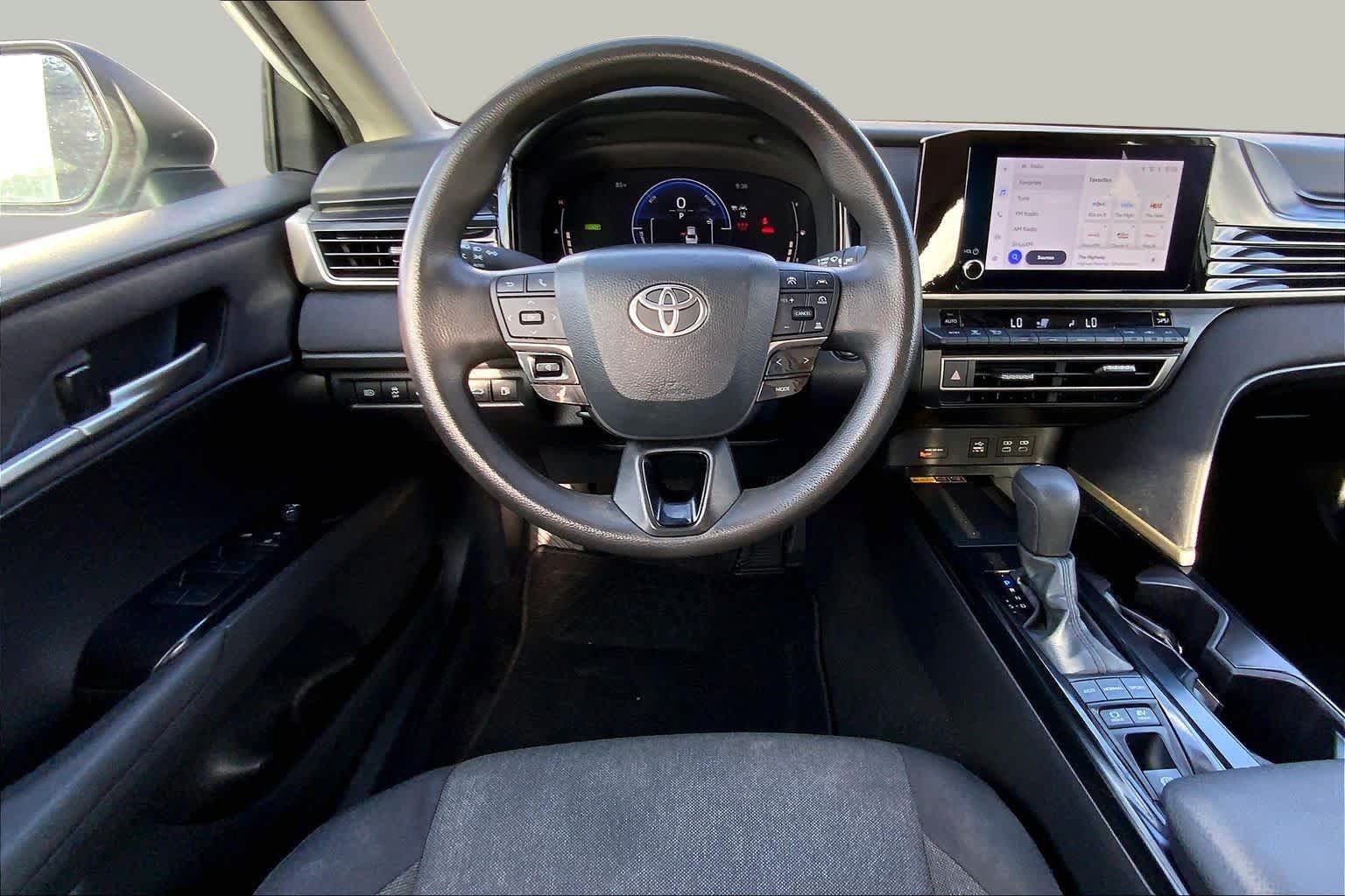 Used 2025 Toyota Camry LE FWD image 6