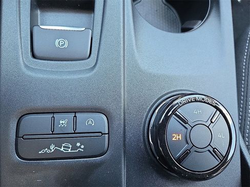 New 2025 Ford Ranger XLT w/ FX4 Off-Road Package image 17