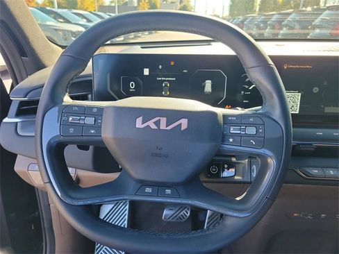 Certified 2024 Kia EV9 GT-Line image 22