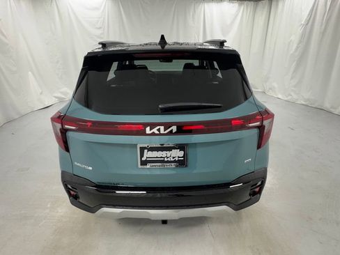 New 2026 Kia Seltos S AWD/4WD image 4