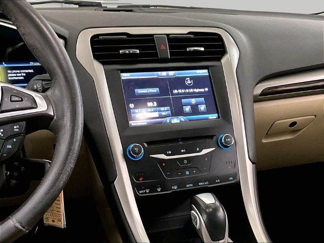 Used 2014 Ford Fusion SE w/ Equipment Group 202A FWD image 7