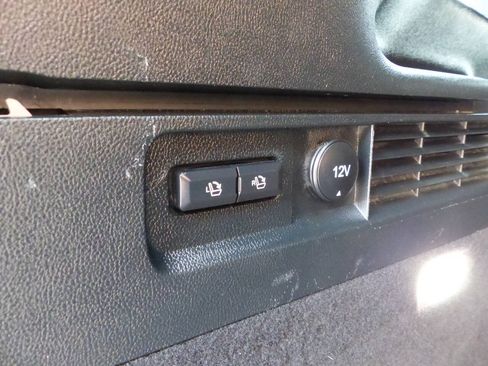 Used 2019 Lincoln Nautilus Premier AWD/4WD image 22