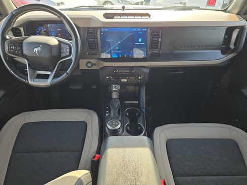 Used 2022 Ford Bronco Wildtrak image 14