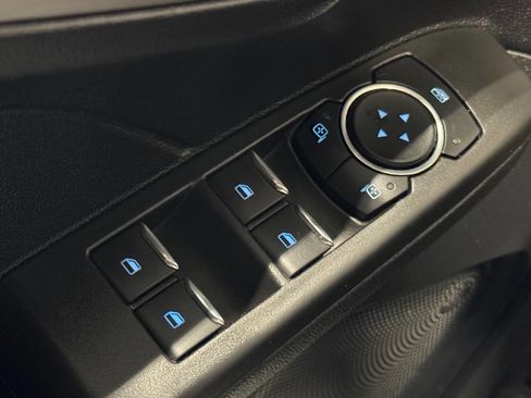 Used 2021 Ford Escape SE image 31