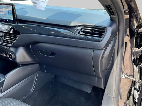 Used 2025 Ford Escape ST-Line FWD image 18