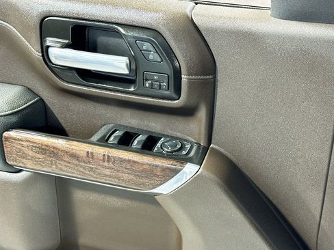 Used 2020 GMC Sierra 2500 Denali w/ Denali Ultimate Package image 25