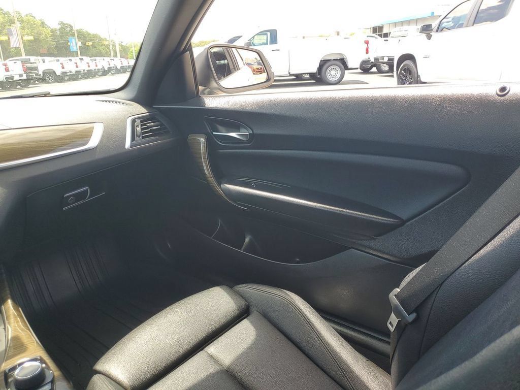 Used 2019 BMW 230i Coupe w/ Convenience Package RWD image 11