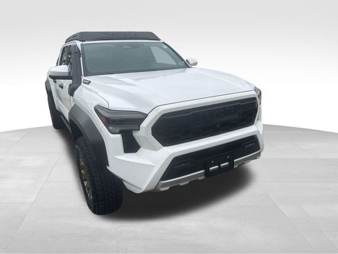 Used 2025 Toyota Tacoma 4x4 Double Cab Hybrid w/ Tow Tech Package image 38