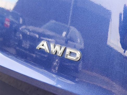 Used 2023 Nissan Rogue S image 10