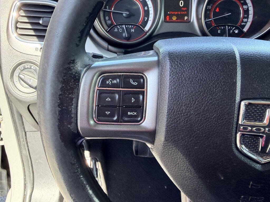 Used 2019 Dodge Journey Crossroad FWD image 17