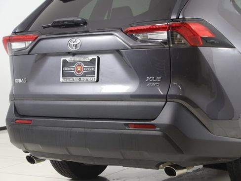 Used 2021 Toyota RAV4 XLE image 39