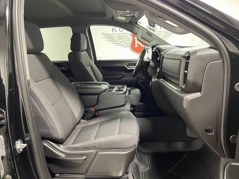 Used 2024 Chevrolet Silverado 1500 LT AWD/4WD image 22