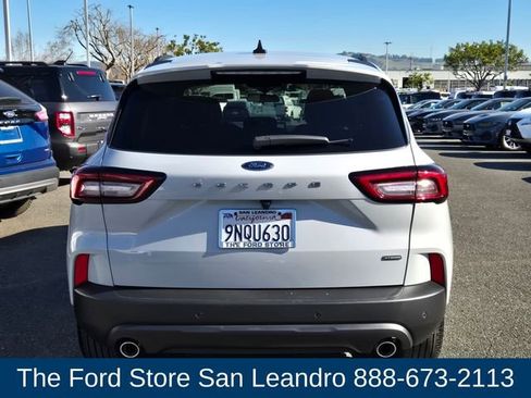 Used 2025 Ford Escape ST-Line w/ Equipment Group 301A image 11