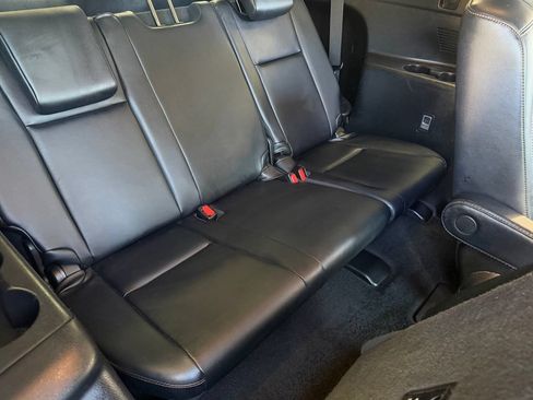 Used 2019 Toyota Highlander Limited AWD/4WD image 24