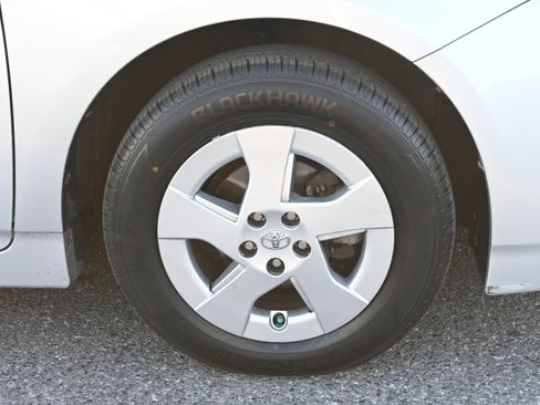 Used 2010 Toyota Prius One image 29